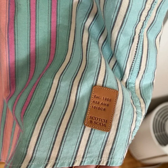 NWOT men’s Scotch & Soda button down - Picture 3 of 4